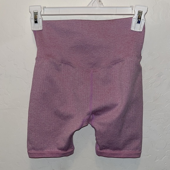 Pink Spandex shorts - Picture 2 of 4